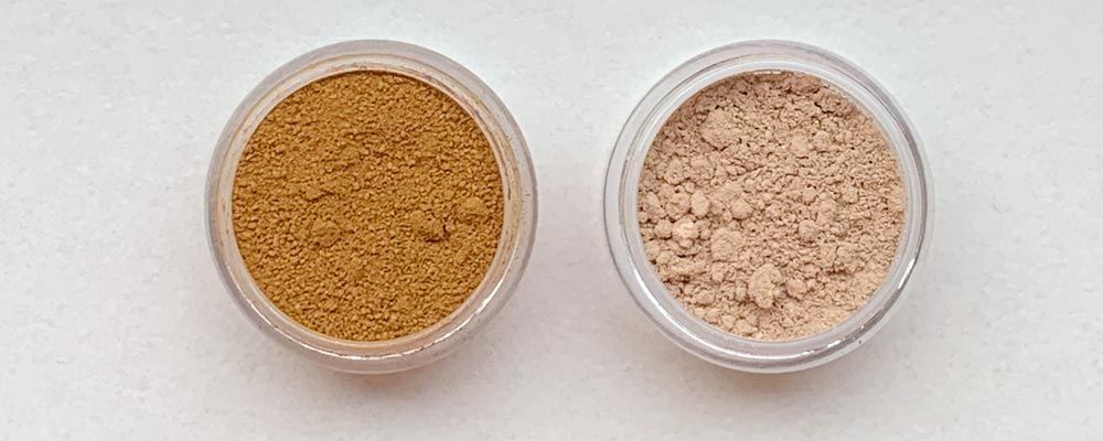 Hauttonmischung, links pure Eisenoxide, rechts mit Titandioxid sufgehellt